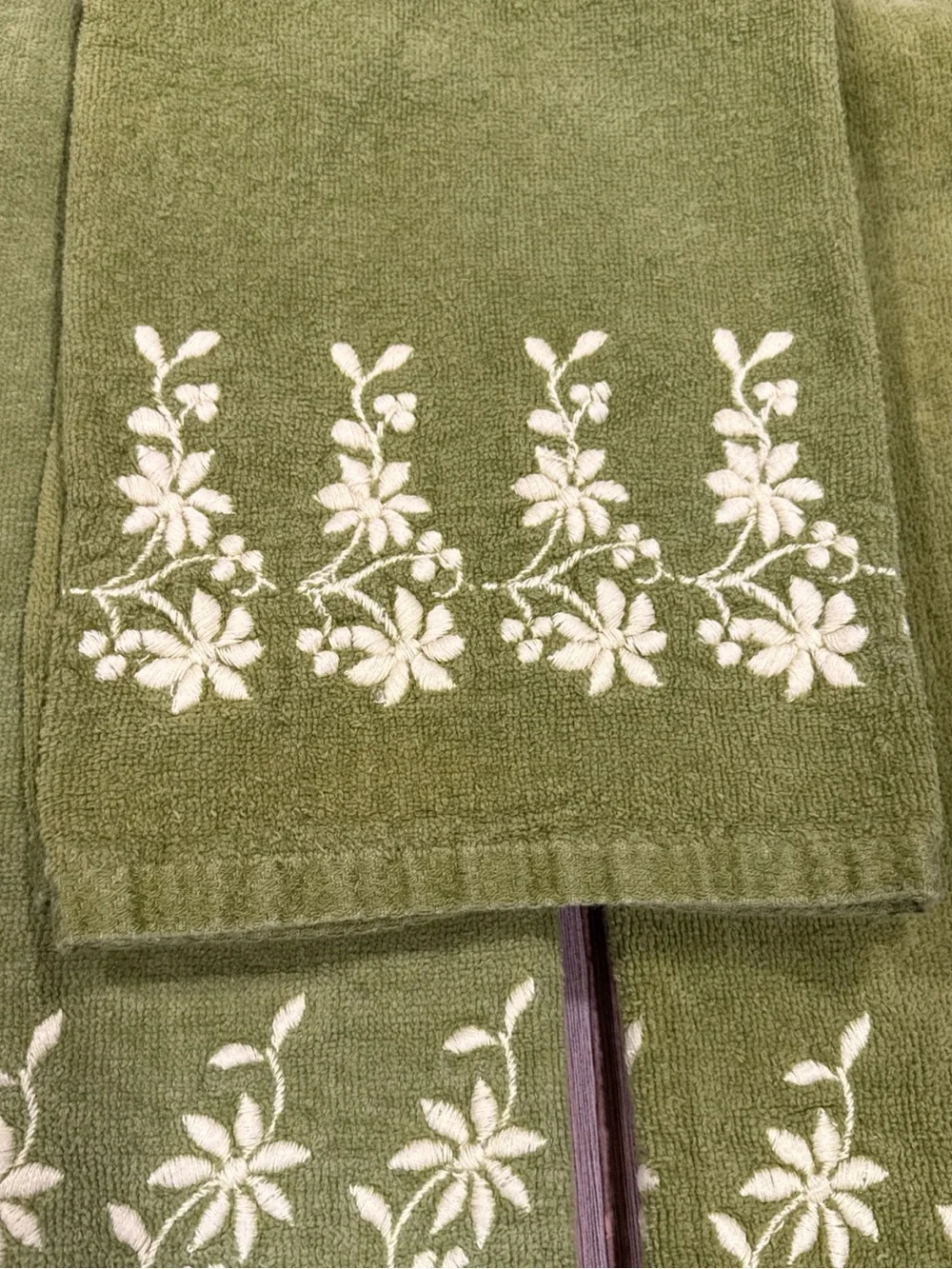 MCM Dundee Golden Crown Towel Set 3pc Avocado Green Floral Vine Retro Cotton USA